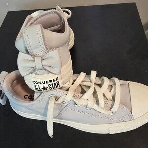 Converse - Mad OX Leather Bow Sneaker - Size 6.5